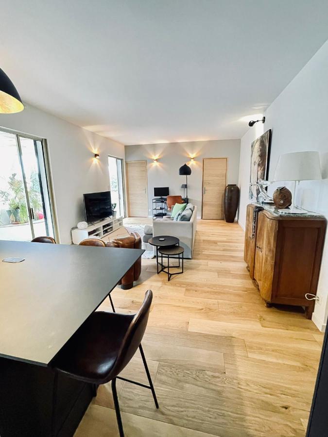 Appart Standing Avec Vue Grand Balcon - Parking - Clim Cassis Eksteriør bilde