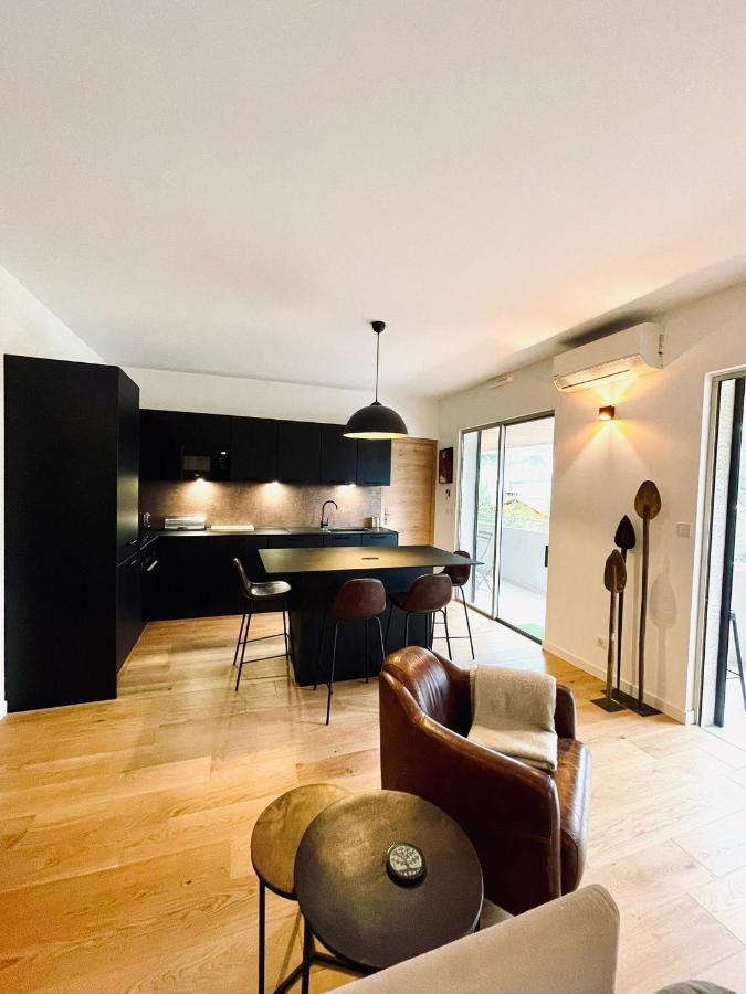 Appart Standing Avec Vue Grand Balcon - Parking - Clim Cassis Eksteriør bilde