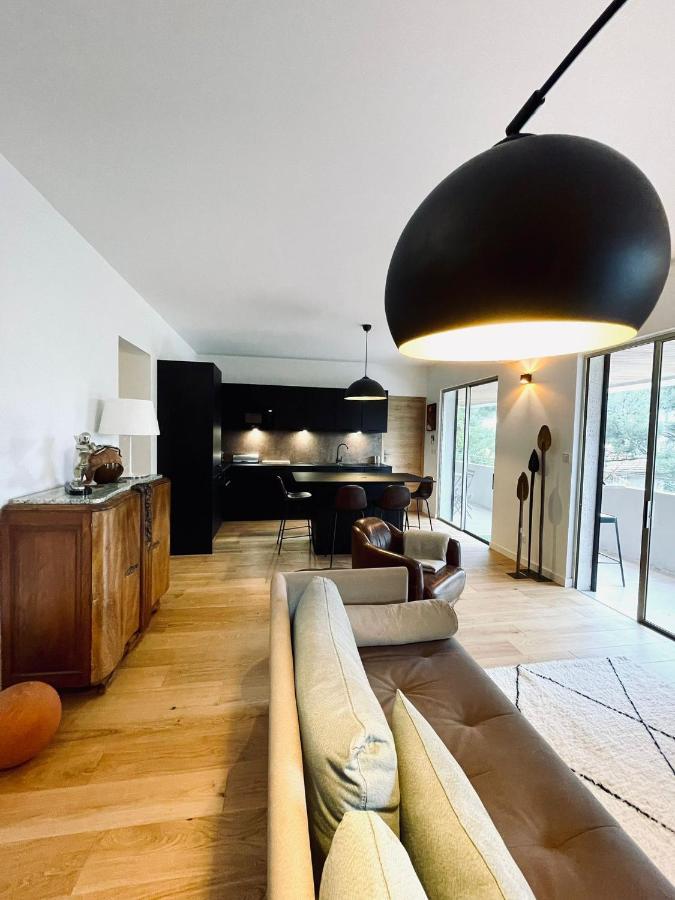 Appart Standing Avec Vue Grand Balcon - Parking - Clim Cassis Eksteriør bilde